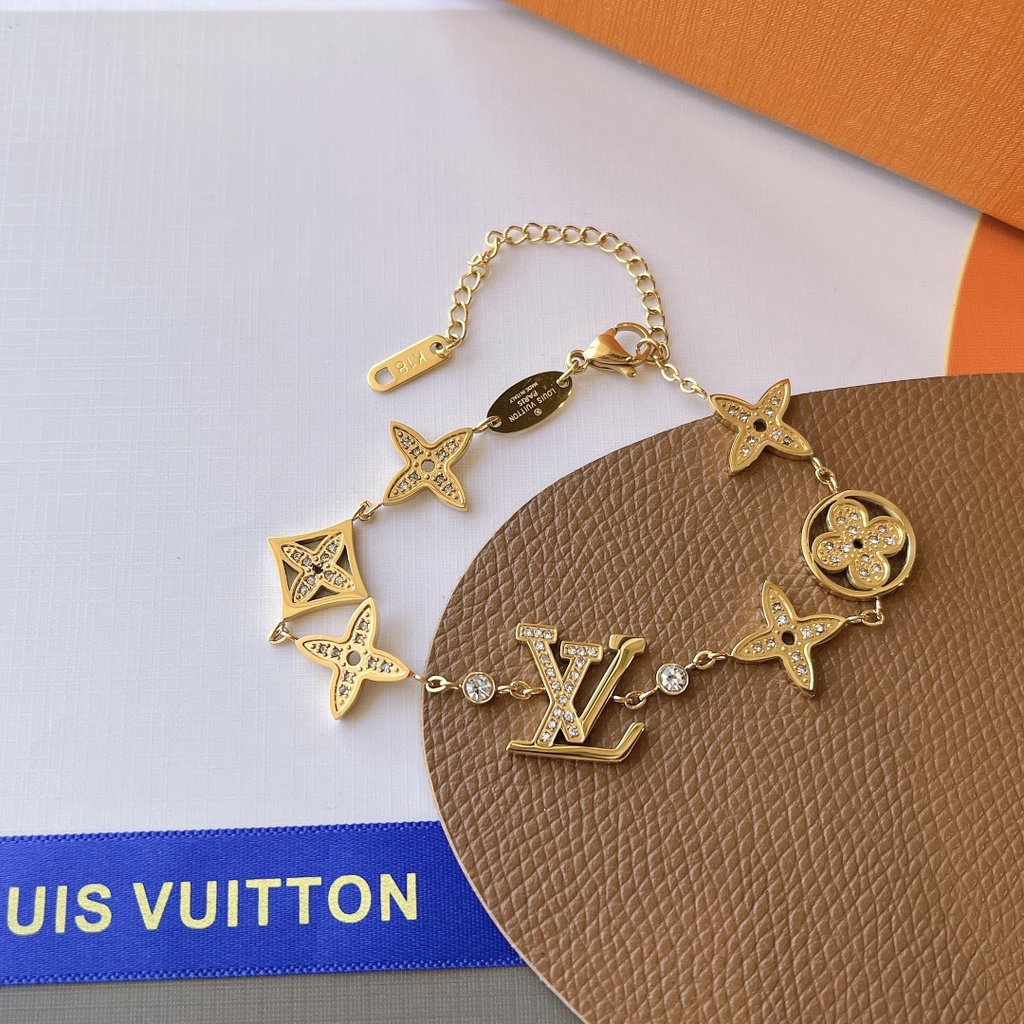 Vòng Tay Louis Vuitton Bằng Thép Titan Chống Nước Họa Tiết LV Monogram
