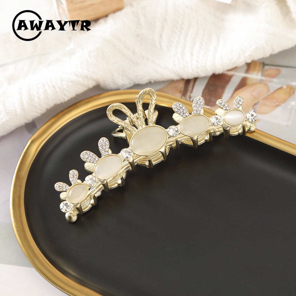 Kẹp tóc hình hoa đính đá mặt trăng 13.5cm xinh xắn cho nữ