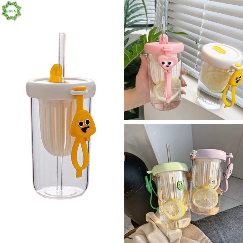 Bình Nước Nhựa Trong Suốt Có Tay Cầm Và Ống Hút Qipin 500ML