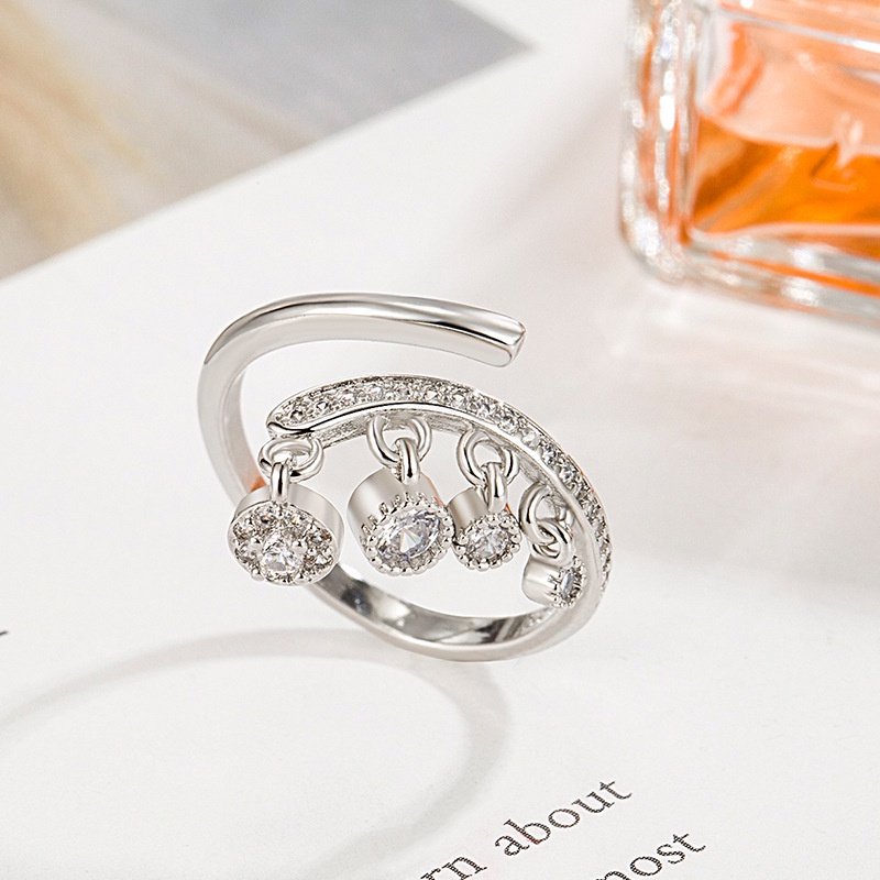 Nhẫn Hở Phối Tua Rua Đơn Giản Thời Trang 2023