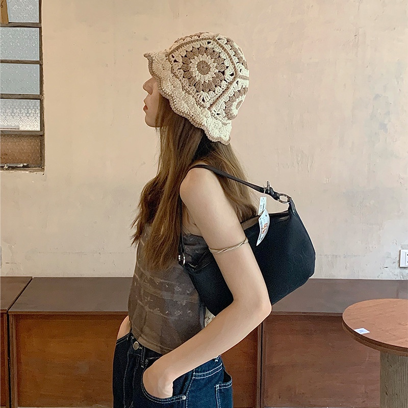 Mũ Len Tai Bèo Phong Cách Hàn Quốc Xinh Xắn Cho Nữ