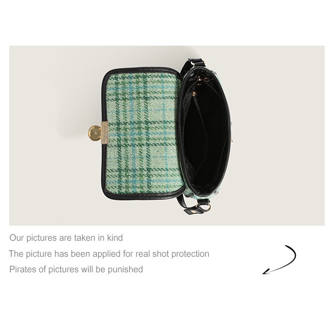 Túi Xách Đeo Dưới Cánh Tay Kẻ Sọc Màu Sắc Tương Phản Cá Tính Cho Nữ