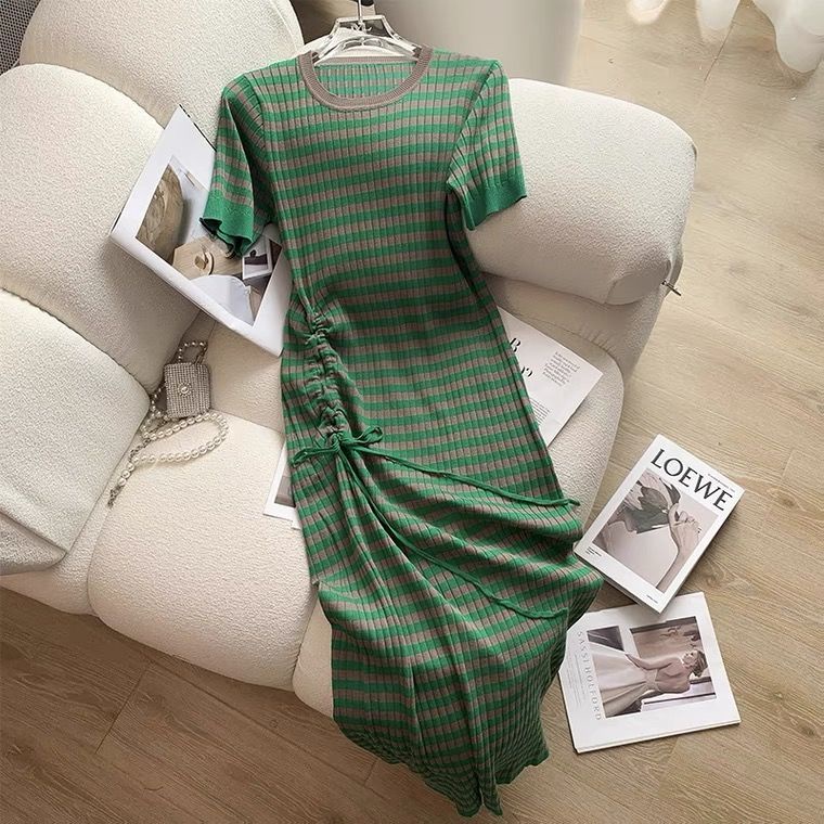 Đầm Dệt Kim Dáng Suông Dài Qua Gối Họa Tiết Kẻ Sọc Phối Dây Rút Thời Trang Mùa Hè Cho Nữ
