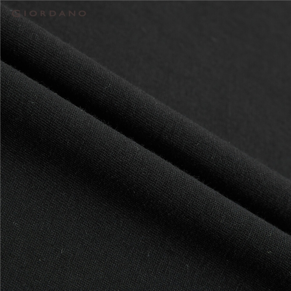 Áo thun GIORDANO 91092282 tay ngắn cổ tròn in hình cho nam