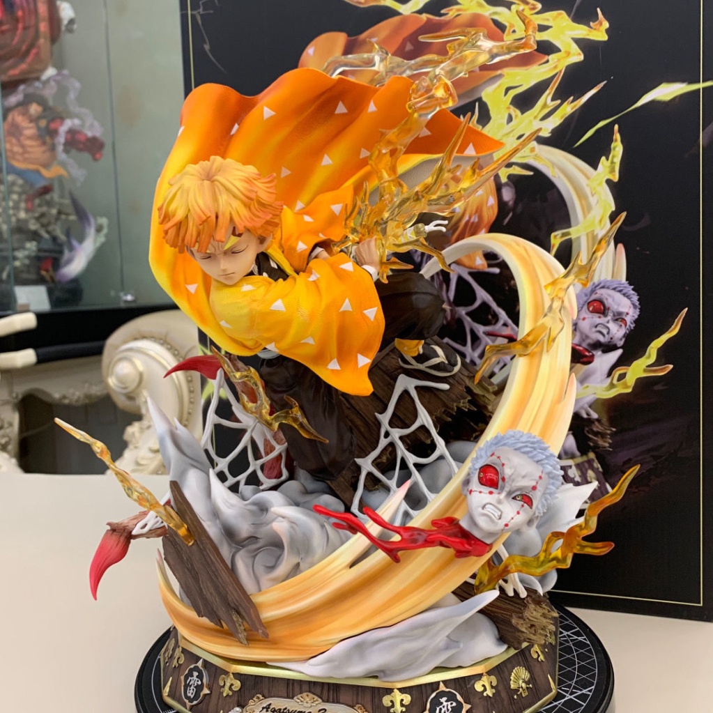 Demon Slayer Zenitsu Giyuu Tanjiro Lucky Bag Búp bê hộp bí ẩn Văn phòng trang trí bàn làm việc Mô hình búp bê hành động