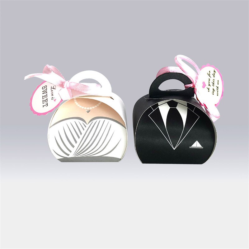 Bộ 50 Hộp Kẹo Cưới Kích Thước 6.5X6.5X 8cm Hình Cô Dâu Chú Rể