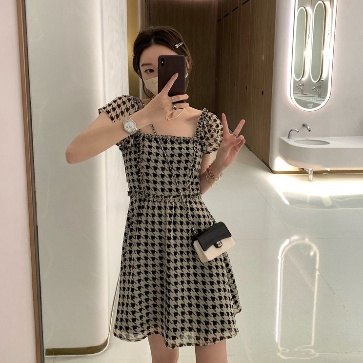 Đầm Tay Phồng Cổ Vuông Họa Tiết Houndstooth Phong Cách Pháp