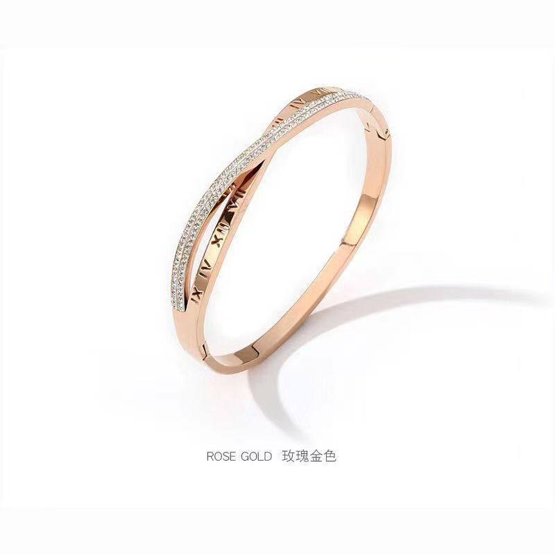 Vòng Tay Thép Titan Khắc Chữ Thập Độc Đáo Thời Trang Phong Cách Mới