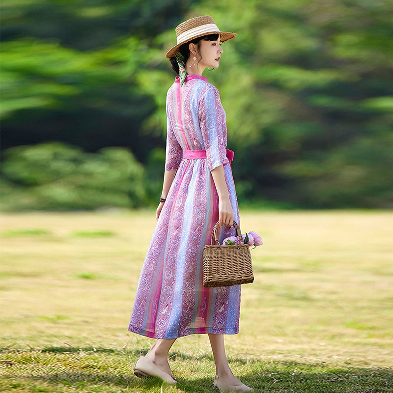 Đầm Hoa Cổ Chữ V Kẻ Sọc Cầu Vồng Phong Cách Vintage Hợp Thời Trang