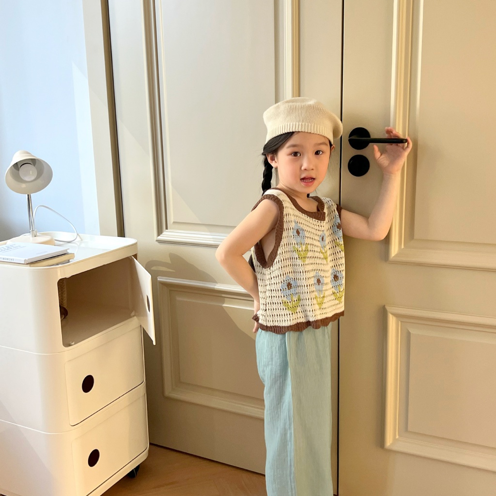 Hàng Mới Về Áo Len Sát Nách In Hoa Nhỏ Kiểu Hàn Quốc Thời Trang Mùa Hè 2023 Cho Bé Gái