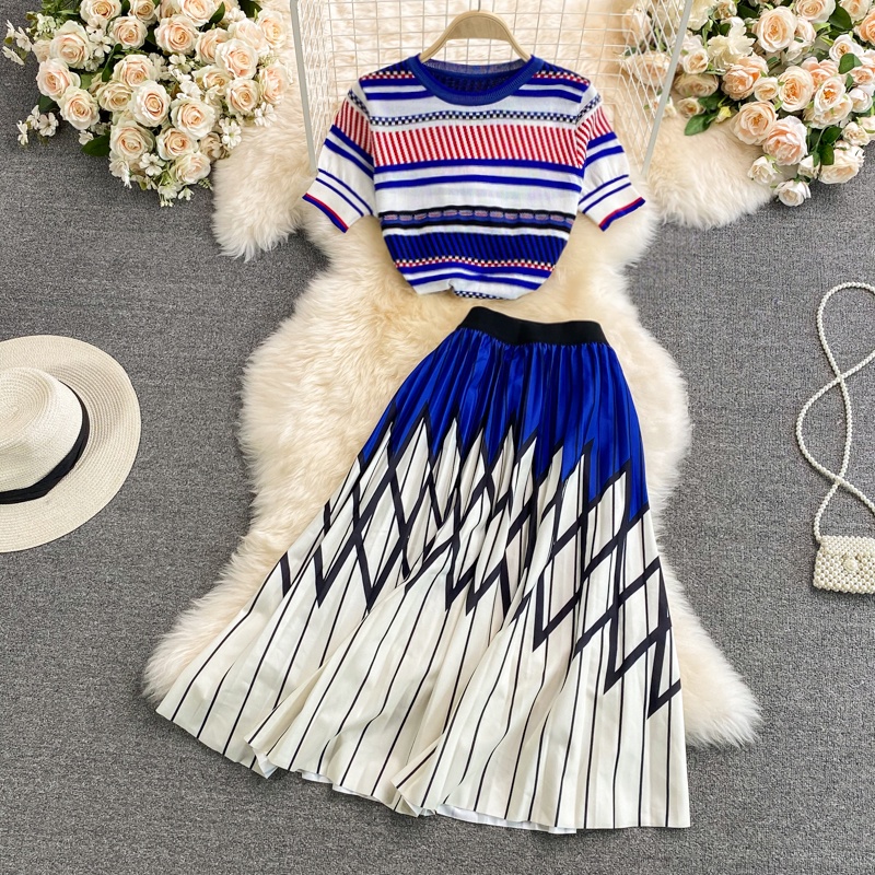 Bộ Áo Dệt Kim Cổ Tròn Kẻ Sọc + Chân Váy Chữ A Xếp Ly Lưng Cao Thời Trang Mùa Hè Cho Nữ