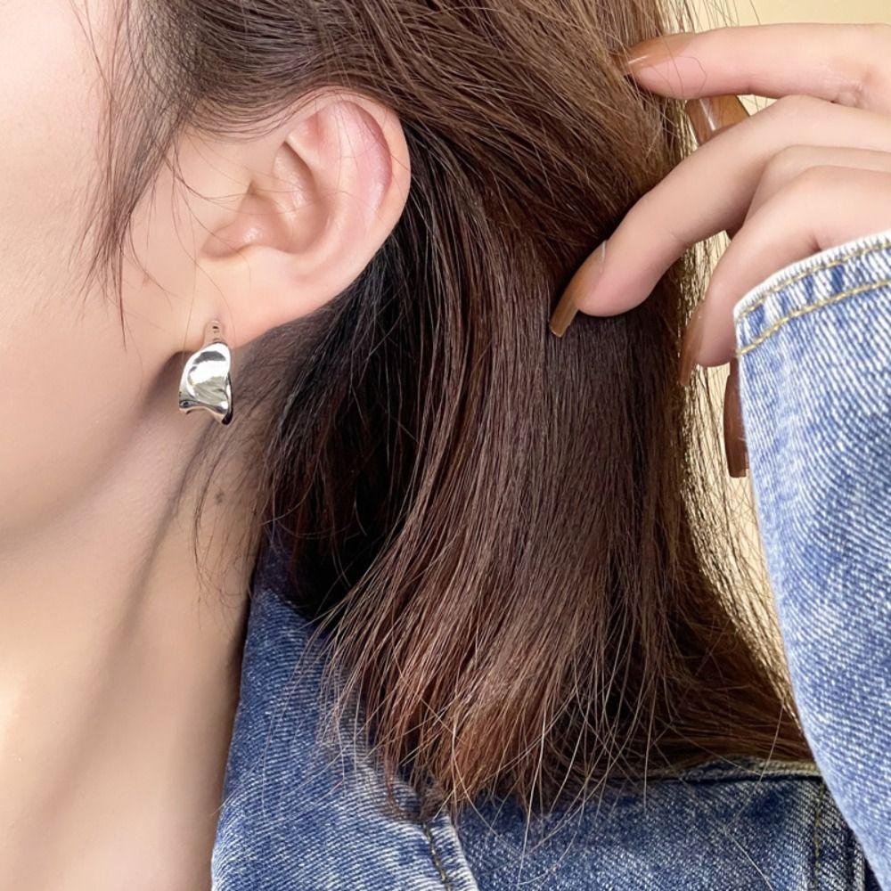 Khuyên Tai Kim Loại Đơn Giản Sang Trọng Cho Nữ