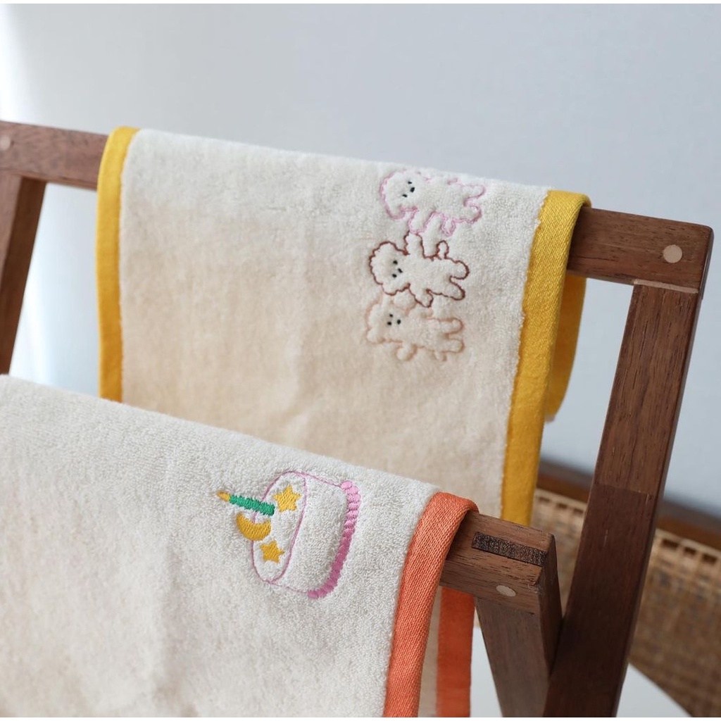 TEDDYBEAR🐻FREE Thêu Tên🤎 Khăn Mặt Thêu Hoạ Tiết Dễ Thương 40x25cm100% Cotton Cho Bé Đi Học Chống Lạc Mất