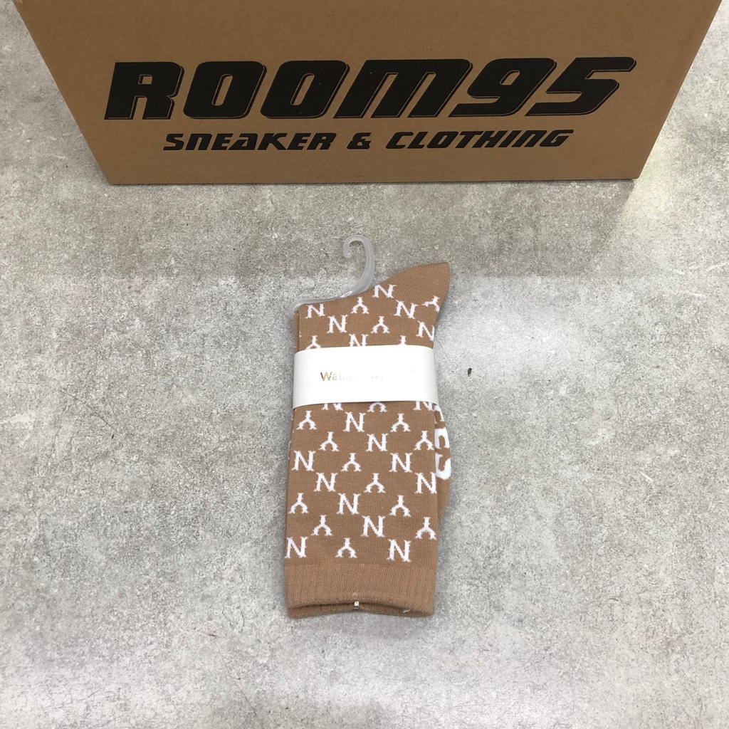 [ROOM95] TẤT MLB CAO CỔ NÂU MONOGRAM NY