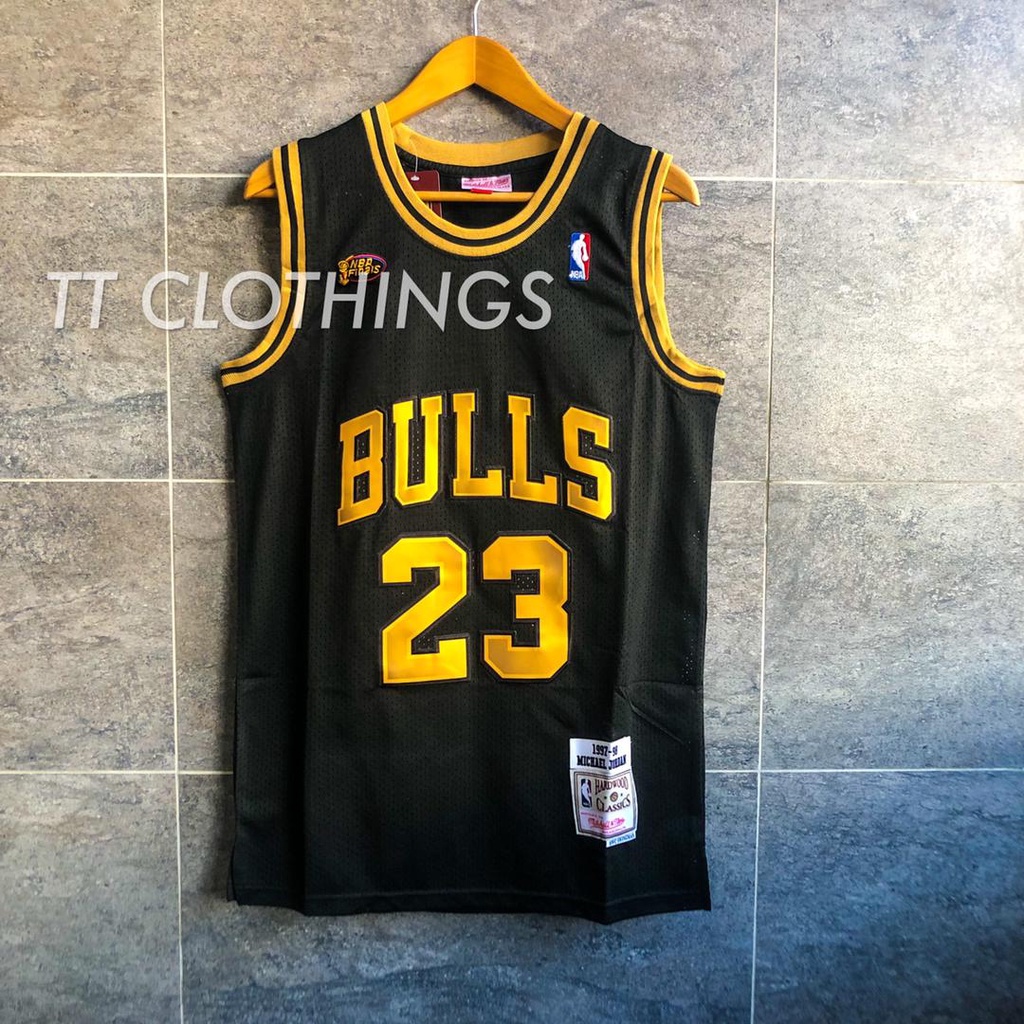 Giày Thể Thao Michael Jordan Chất Lượng Cao #Áo Bóng Rổ Số 23 Chicago Bulls Màu Đen / Vàng Kim Mitchell & Ness NBA Jersey Jersi Singlet