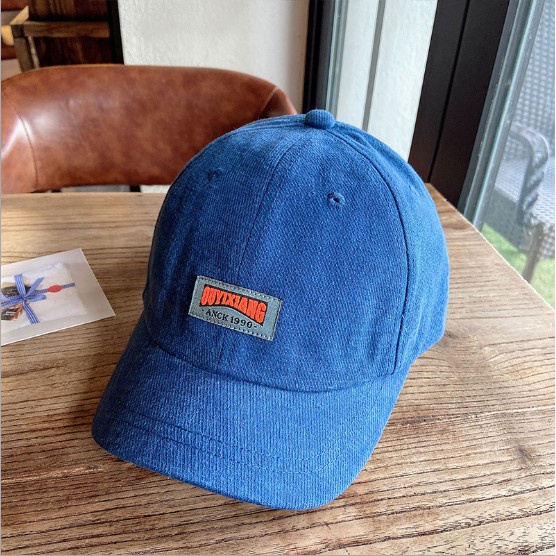 Mũ lưỡi trai nam và nữ vành ngắn làm bằng chất liệu cotton thời trang