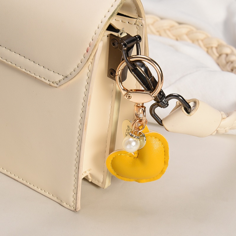 Móc Khóa Da Đính Ngọc Trai Nhân Tạo Hình Trái Tim Nhiều Màu Sắc Dễ Thương Cho Nữ