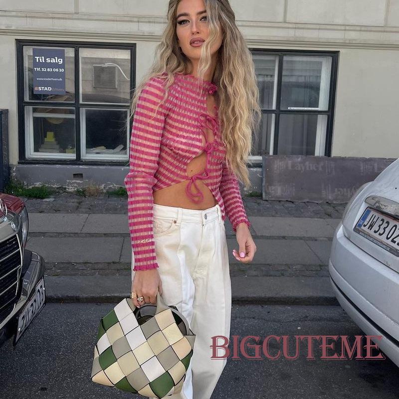 [] Áo Thun Crop Top Tay Dài Cổ Thuyền Họa Tiết Kẻ Sọc Buộc Dây Phía Trước Cho Nữ