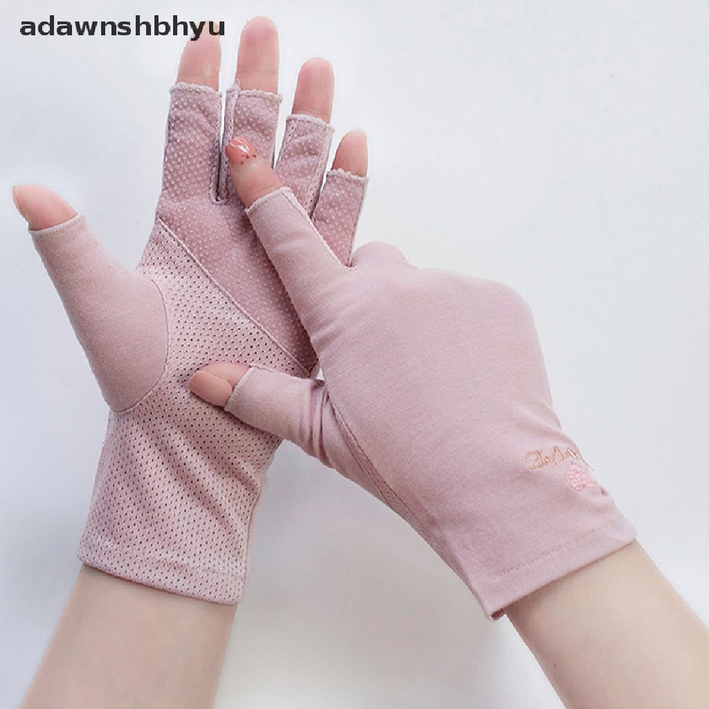 1 Đôi Găng Tay Chống Tia UV Không Ngón Tiện Dụng Khi Làm Móng