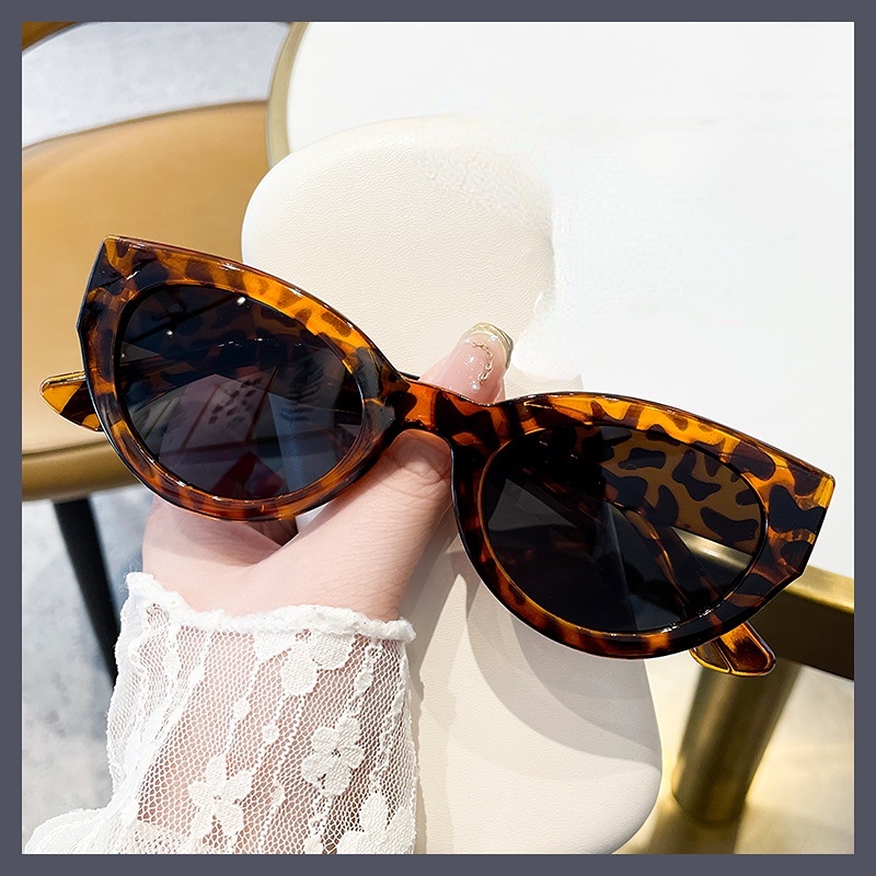 Kính Mát Gọng Vuông Thời Trang Mới Cho Nam Nữ Màu Sắc