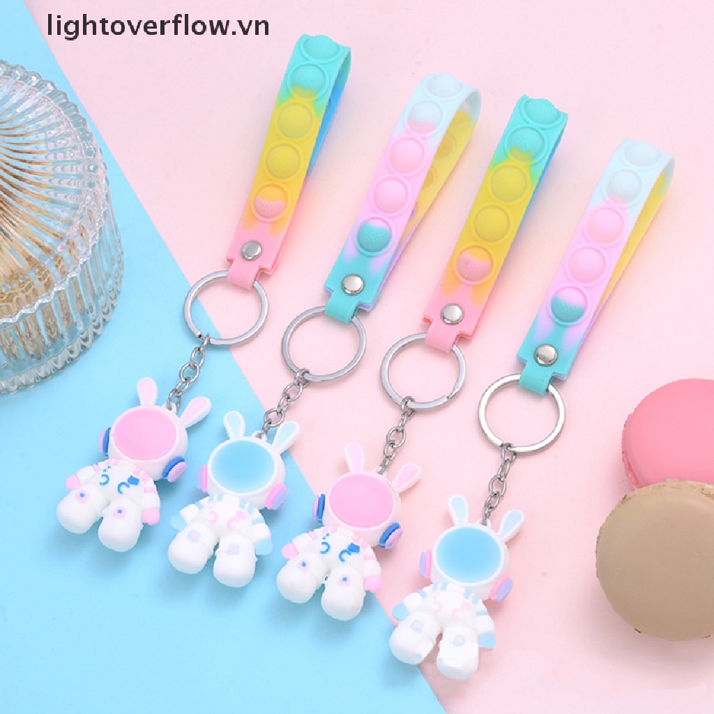 [lightoverflow] Móc Khóa Hình Thỏ Phi Hành Gia Hoạt Hình Trang Sức Xe Hơi [VN]