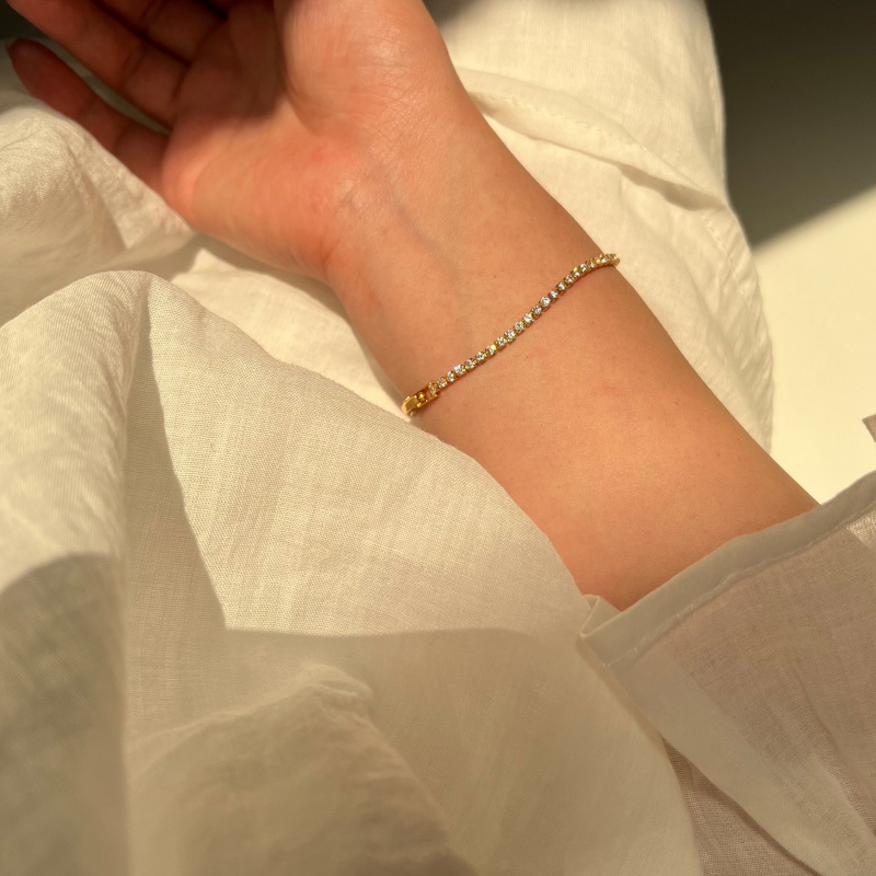 Vòng Tay Đính Đá Zircon Cao Cấp Thời Trang Dành Cho Nữ