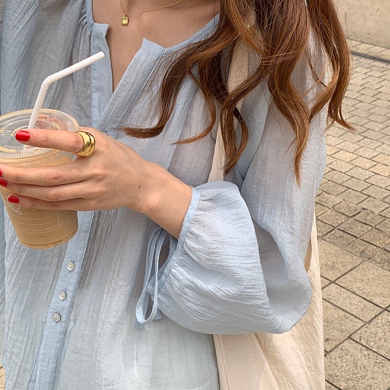 Áo sơ mi voan đũi nhăn cổ tim tay nơ dễ thương MS672