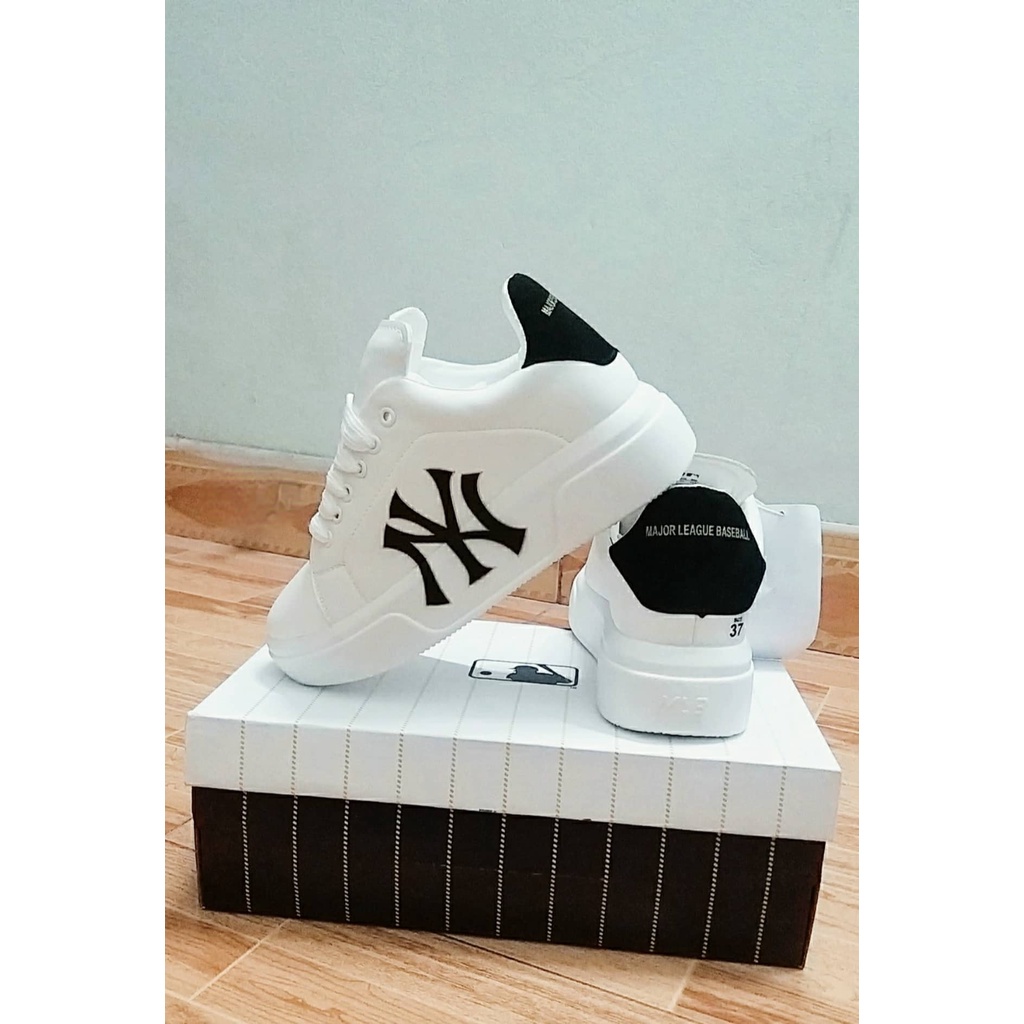 Giày Mc queen LA,NY Trắng Mẫu Mới 2022,  Giày Độn Đế LA,NY Hàn Quốc 4cm G1953 Gragas Sneaker