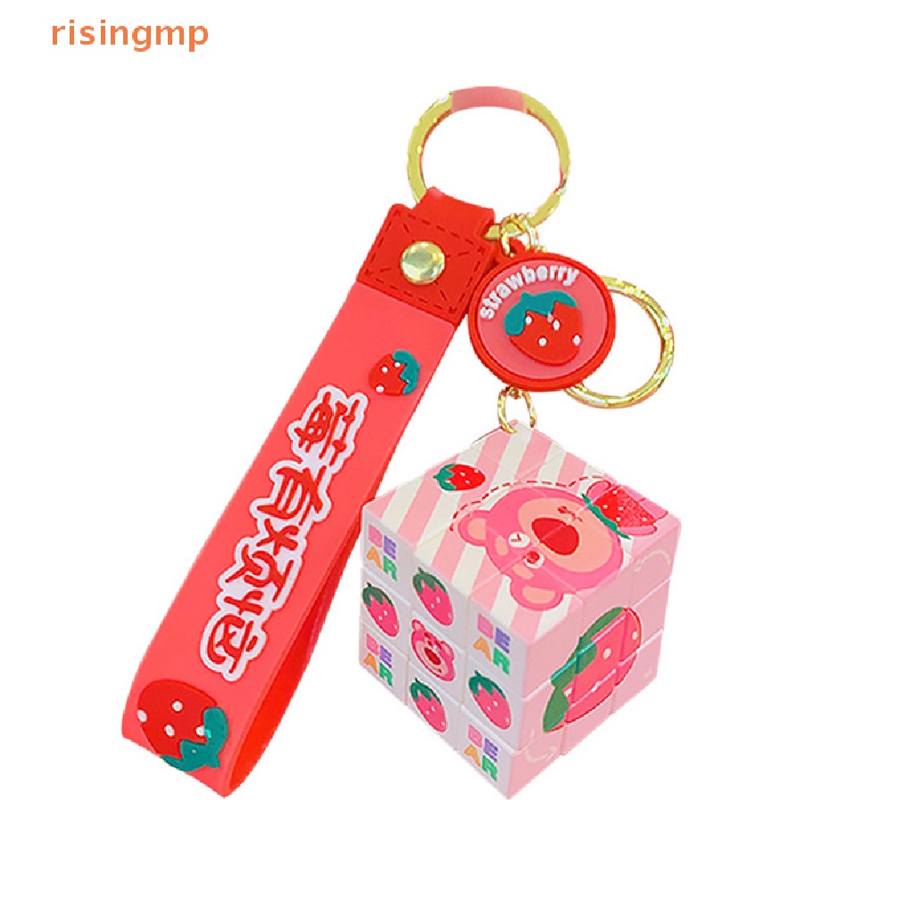 1 Móc Khóa Hình Gấu Và Dâu Tây Dễ Thương