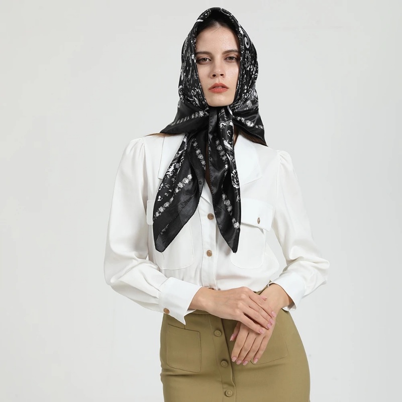 Khăn Quàng Cổ / Khăn Choàng Lụa Satin Mềm Mịn In Họa Tiết Hoa Cổ Điển Cho Nữ