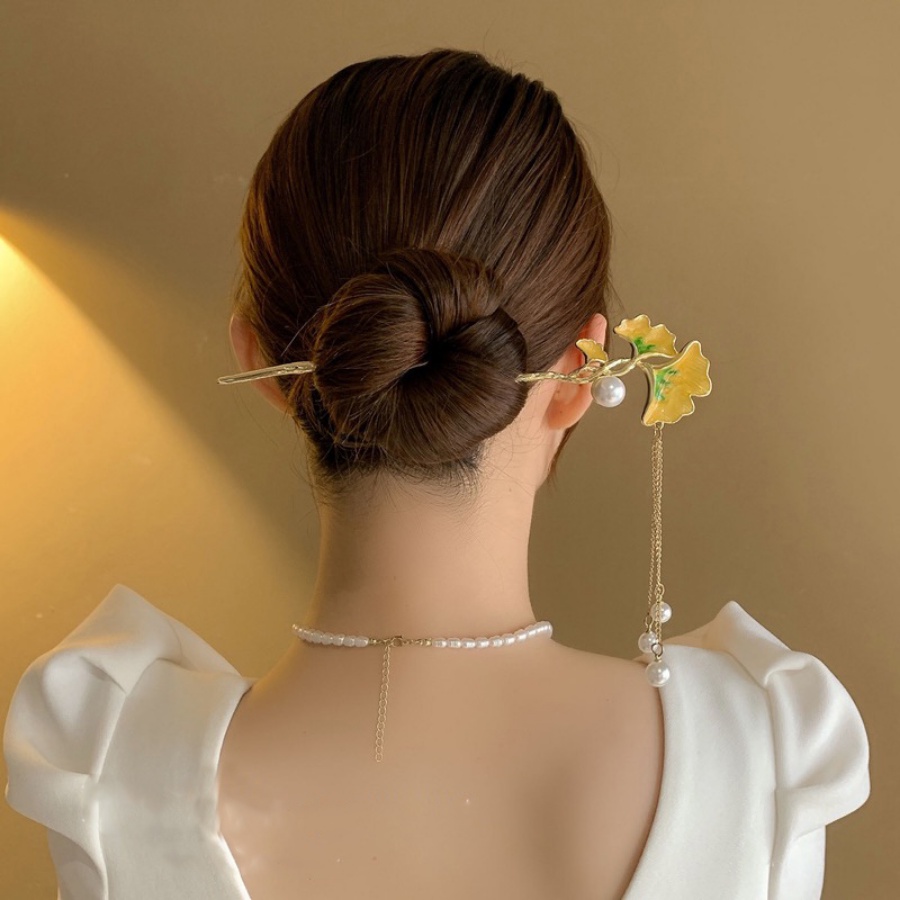 Trâm Cài Tóc Kim Loại Đính Hạt Pha Lê Và Tua Rua Phong Cách Hàn Quốc Mới