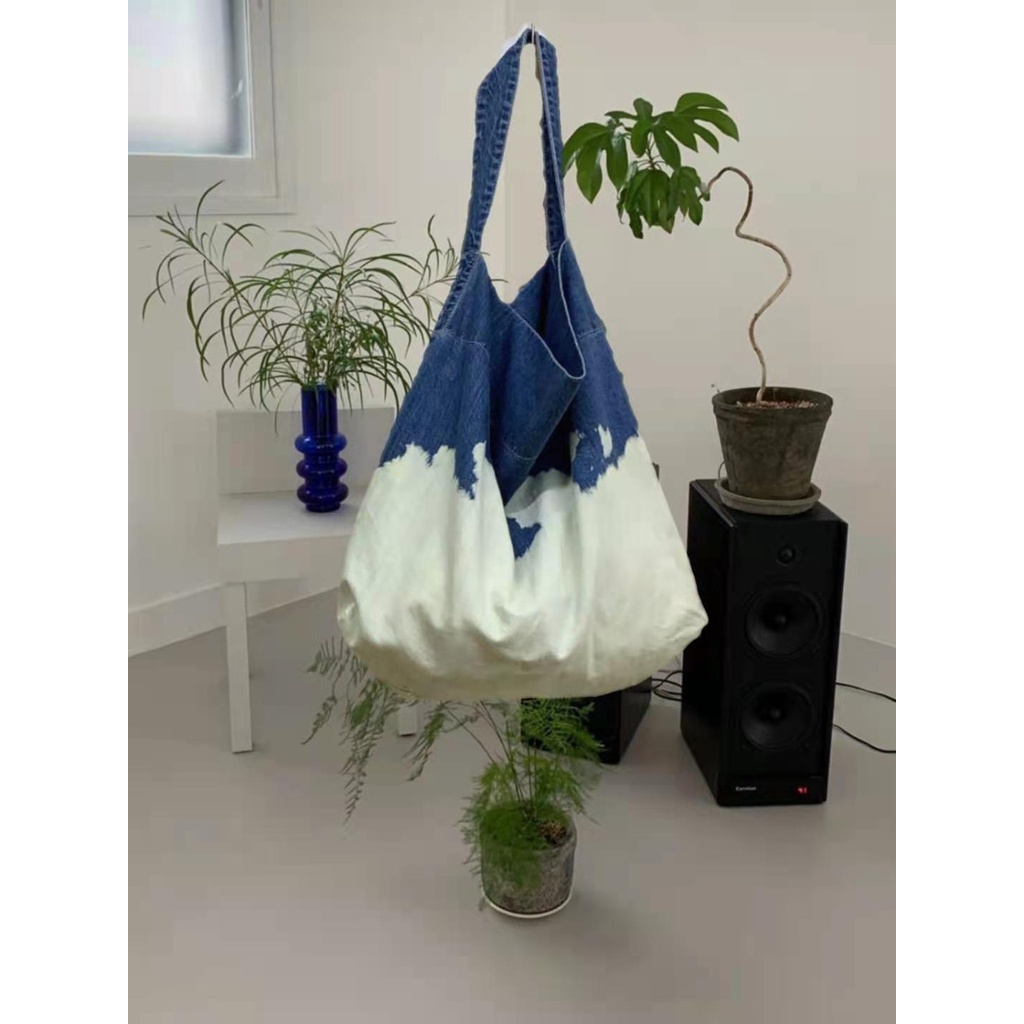 Túi Xách Vải Jean Cỡ Lớn Màu Gradient Thời Trang Cho Nữ