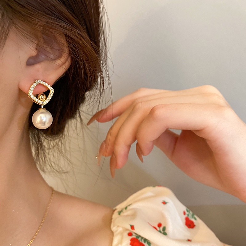 Bông Tai Mạ Bạc Đính Ngọc Trai Hình Vuông Thời Trang