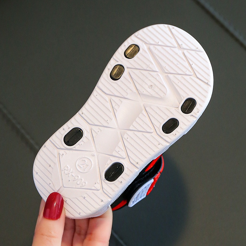 Xăng đan trẻ em học sinh mùa hè bé trai và bé gái đế mềm chống trượt ngoài trời xanh đỏ hồng dép đi biển thời trang TTC582