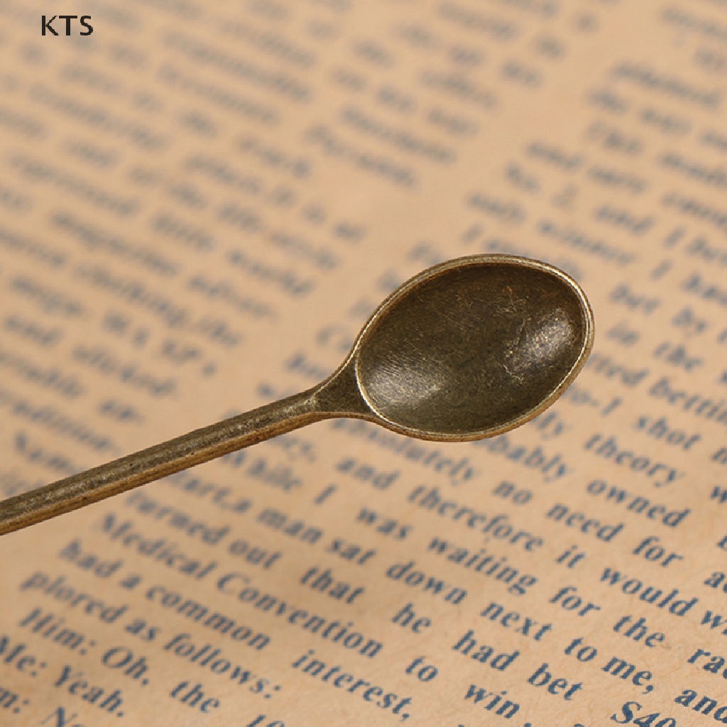 Set 2 Muỗng Mini 1: 12 Đồ Chơi Cho Nhà Búp Bê