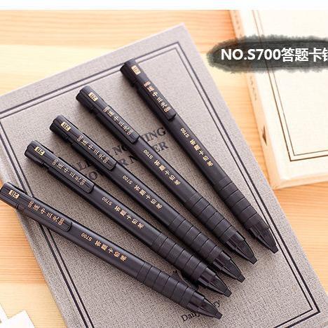 Bút chì Deli 2B S700 để tô trắc nghiệm cho các bạn học sinh sinh viên