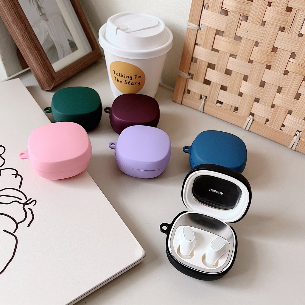 Vỏ Bảo Vệ Hộp Sạc Tai Nghe bluetooth Không Dây Baseus Bowie WM02 plus WM02 + Màu Trơn Kèm Móc Tiện Dụng