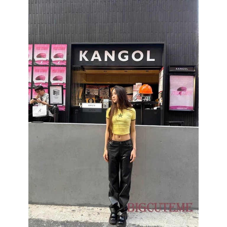 Áo Croptop Tay Ngắn Cổ Tròn Màu Sắc Tương Phản In Họa Tiết Ngôi Sao Thời Trang Cho Nữ