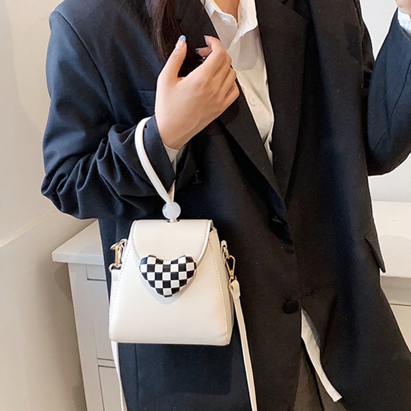 Túi Đeo Vai IELGY Khóa Trái Tim Thời Trang Cho Nữ