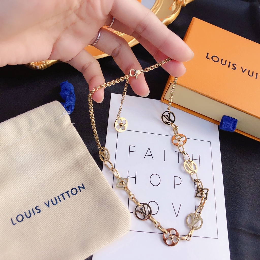 Vòng Tay Louis Vuitton Bằng Thép Titan Chống Nước Họa Tiết LV Monogram