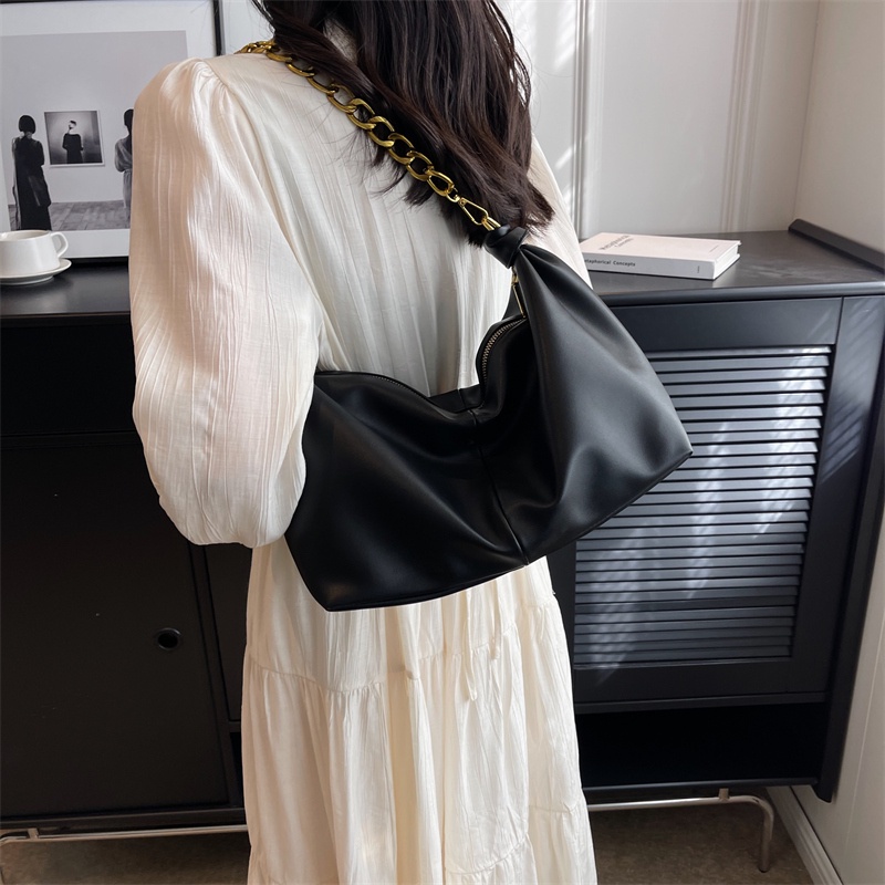 Túi Đeo Vai Hình Đám Mây Đơn Giản Và Thanh Lịch Thời Trang Cho Nữ