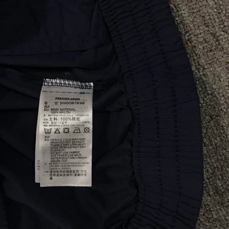 Áo Khoác Thể Thao 100% Chính Hãng Dáng Rộng Thoải Mái Thời Trang unisex