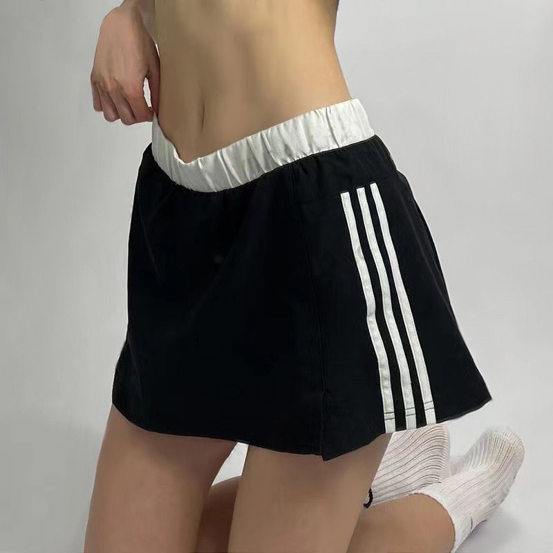 Chân Váy Chữ A Màu Đen Lưng Cao Phong Cách Mỹ Thời Trang Cho Nữ