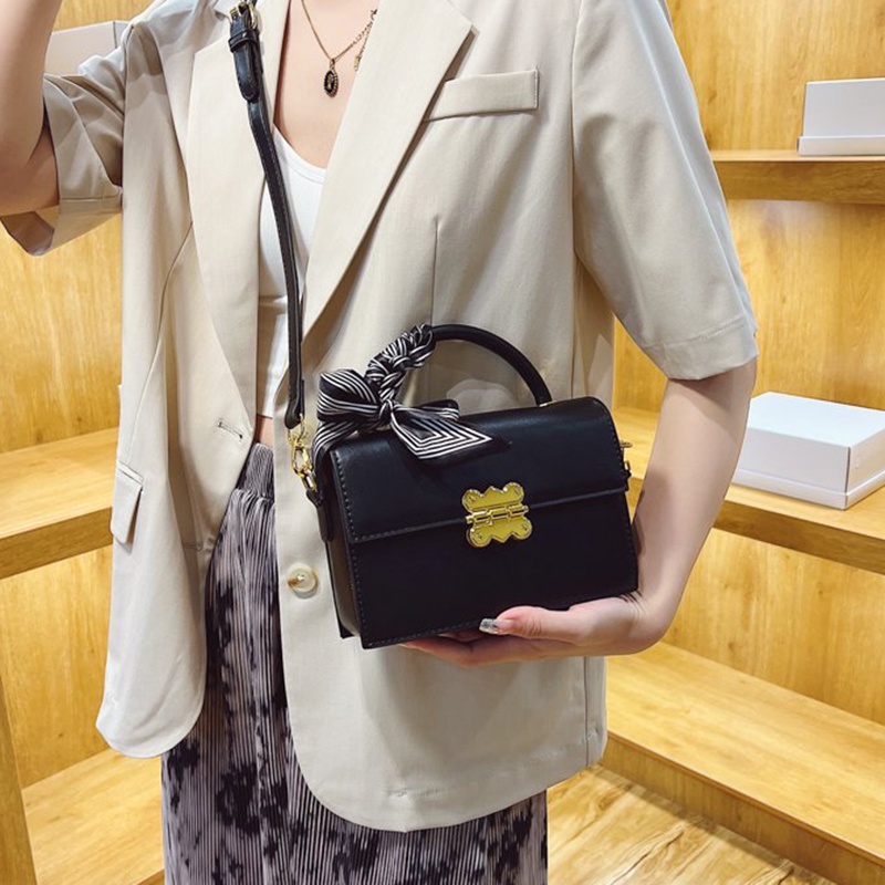 Túi Đeo Chéo Hình Vuông Nhỏ Nhắn Có Khóa Thời Trang Cho Nữ