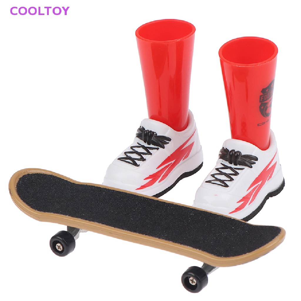 Cooltoy Bộ Đồ Chơi Xe Tay Ga Mini Với Quần Áo Kubu Quà Tặng Đồ Chơi