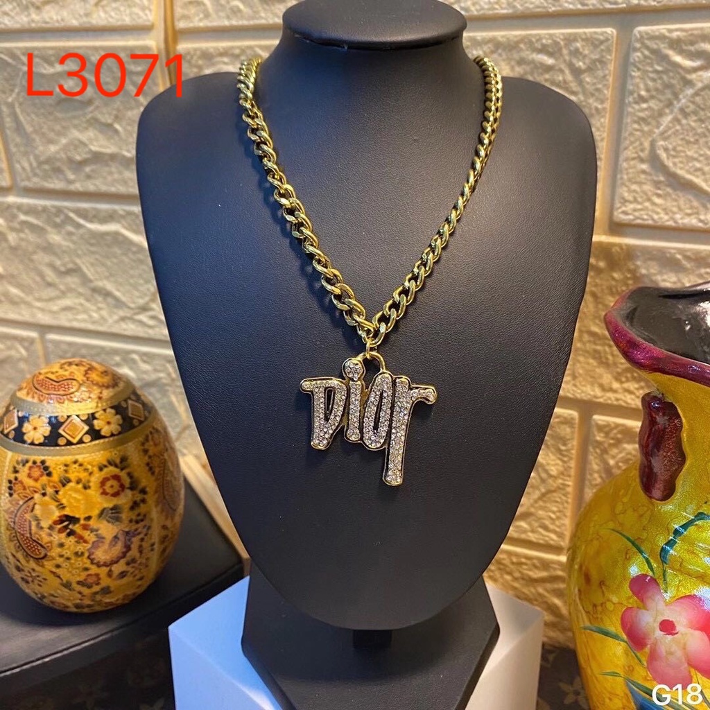 Vòng cổ Kim Loại Mặt Chữ dior Phong Cách vintage Thời Trang Cho Nữ