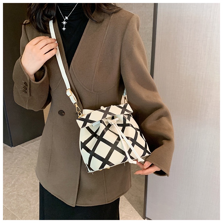Túi Xách JASMIN NOIR Bucket Họa Tiết Sọc Caro Thiết Kế Đơn Giản Thời Trang Cho Nữ
