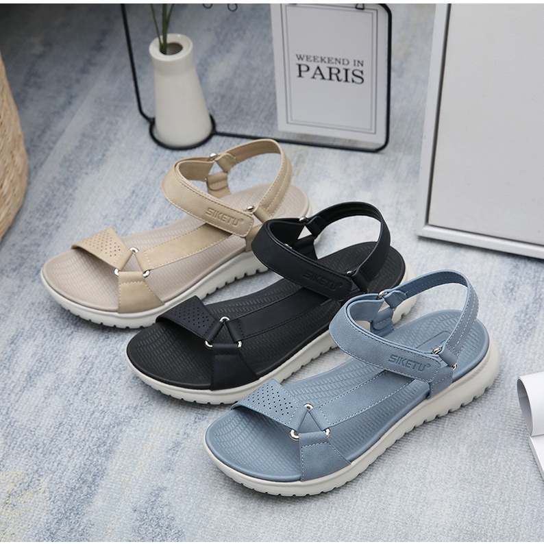 Giày Sandal Thể Thao Hở Ngón Đế Dày Phẳng Dễ Phối Đồ Phong Cách Thể Thao Ngoài Trời