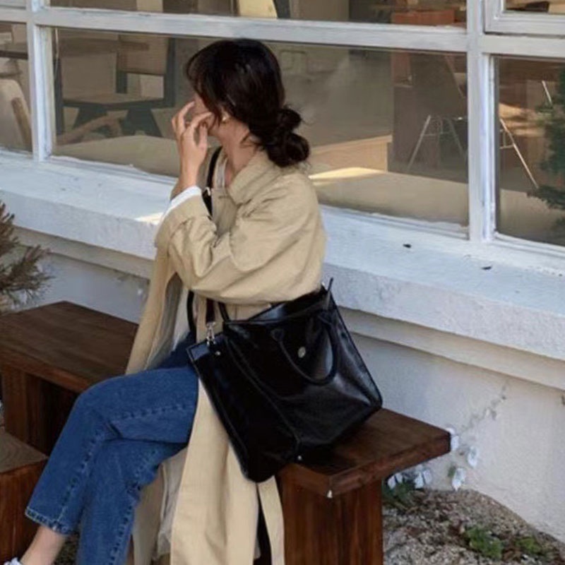 Mischa Túi Xách Đeo Vai Da Lộn Màu Trơn Sức Chứa Lớn Nhỏ Gọn Dễ Phối Đồ Thời Trang Hàng Ngày