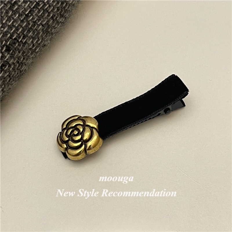 Moouga / Kẹp Tóc Mái Nhung Đính Hoa Trà Và Ngọc Trai Bên Hông Phong Cách retro
